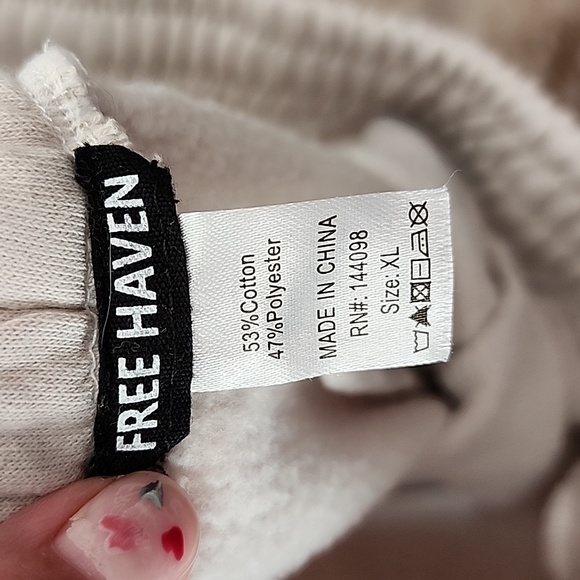 BUNDLE OF SHORTS - Picture 7 of 7